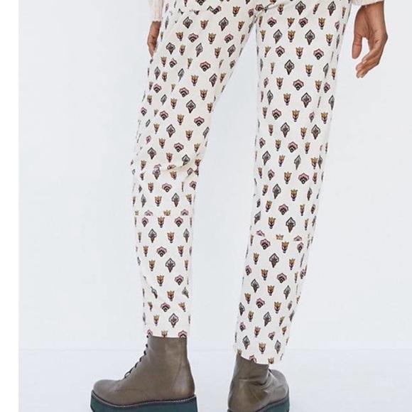 ♥️… Anthropologie Fleurette Printed Corduroy Pants - Picture 8 of 9